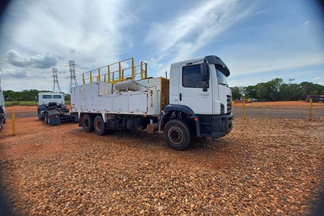 Volkswagen 26-280 Constellation 6x4 - 14/14 13