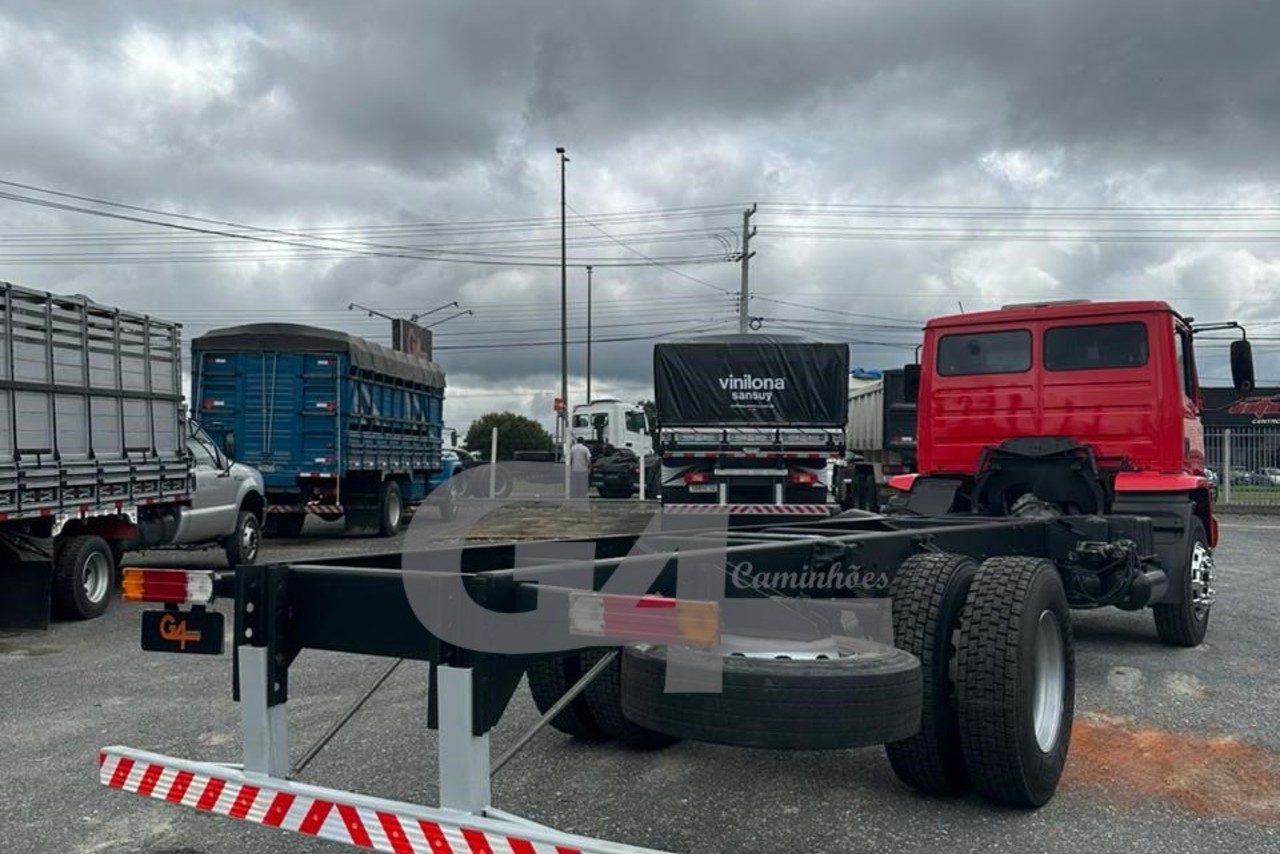 Mercedes Benz MB 1718 - 11/12 4