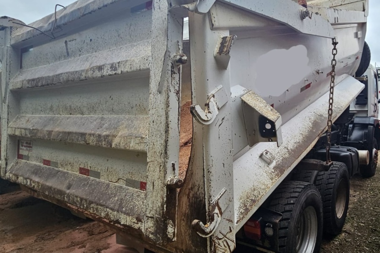 Volkswagen 31-280 E Constel. 6x4 - 13/13 5