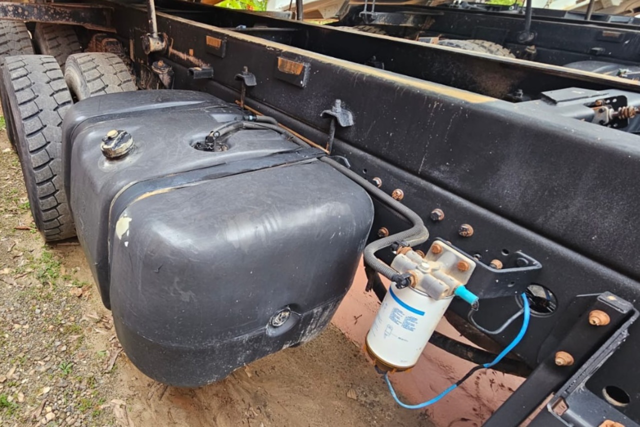 Volkswagen 31-280 E Constel. 6x4 - 13/13 10
