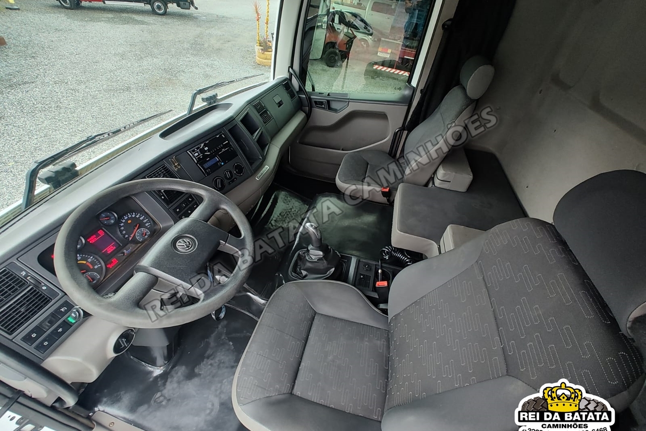 Volkswagen 30-330 Constellation 8x2 - 20/20 8