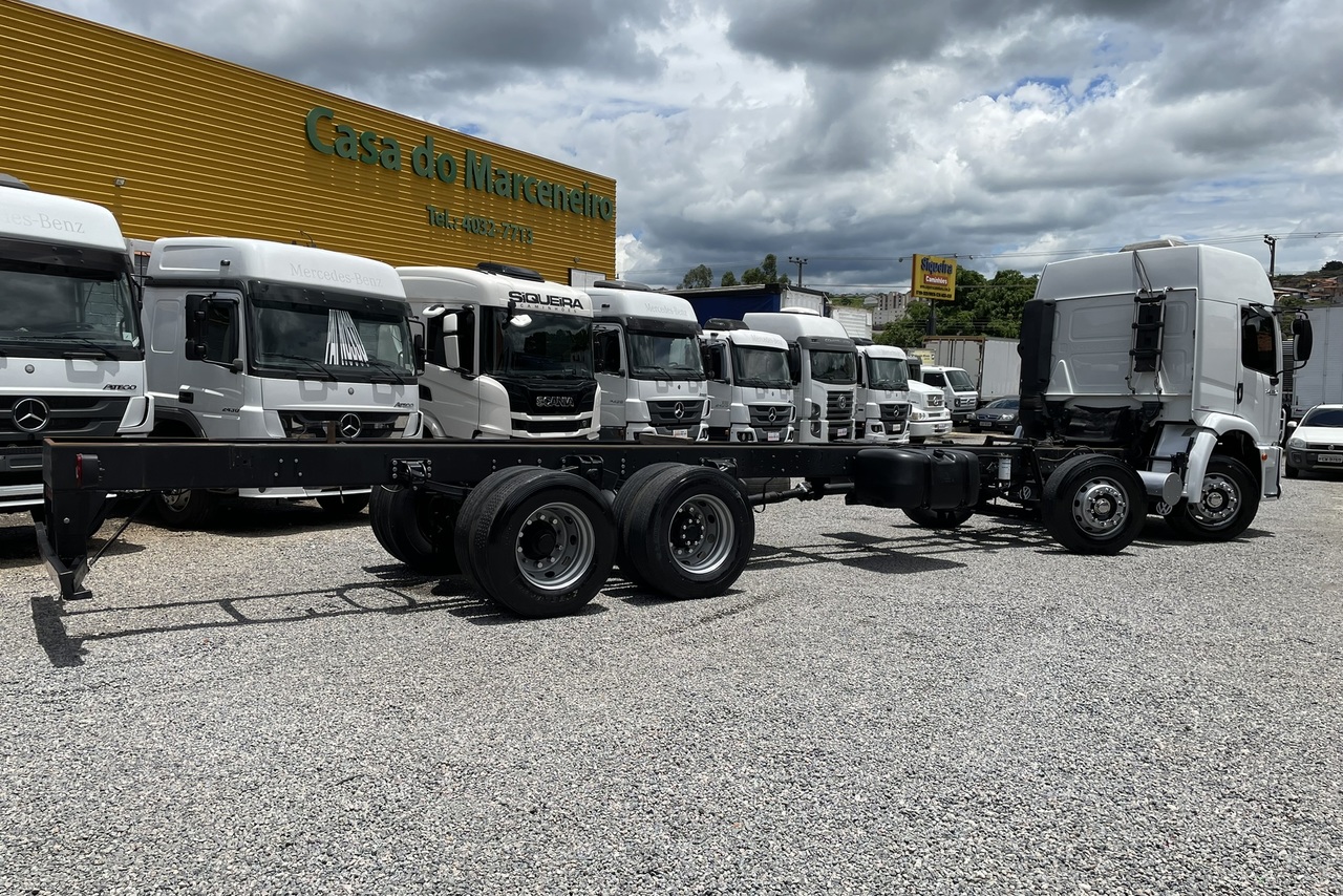 Volkswagen 24-280 E Constellation 6x2 - 12/12 4
