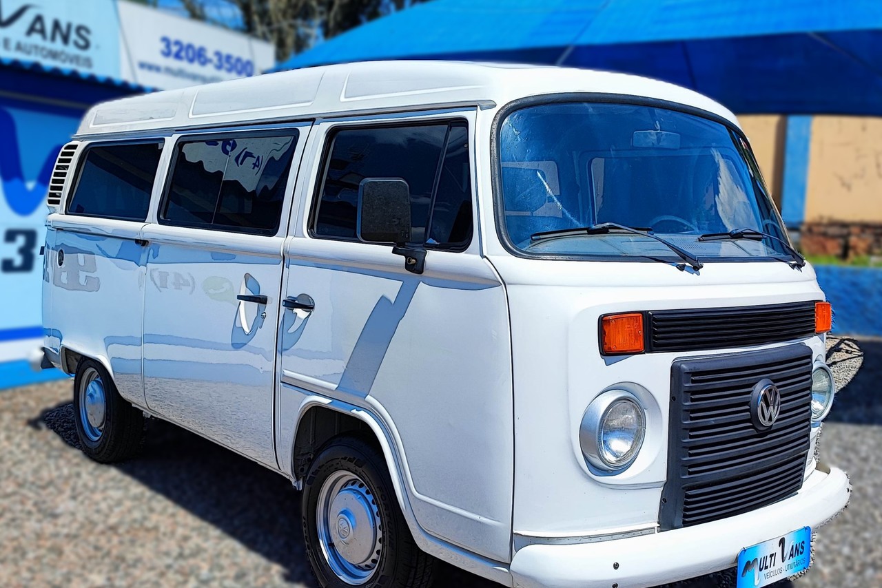 Volkswagen Kombi Standard - 12/13 6