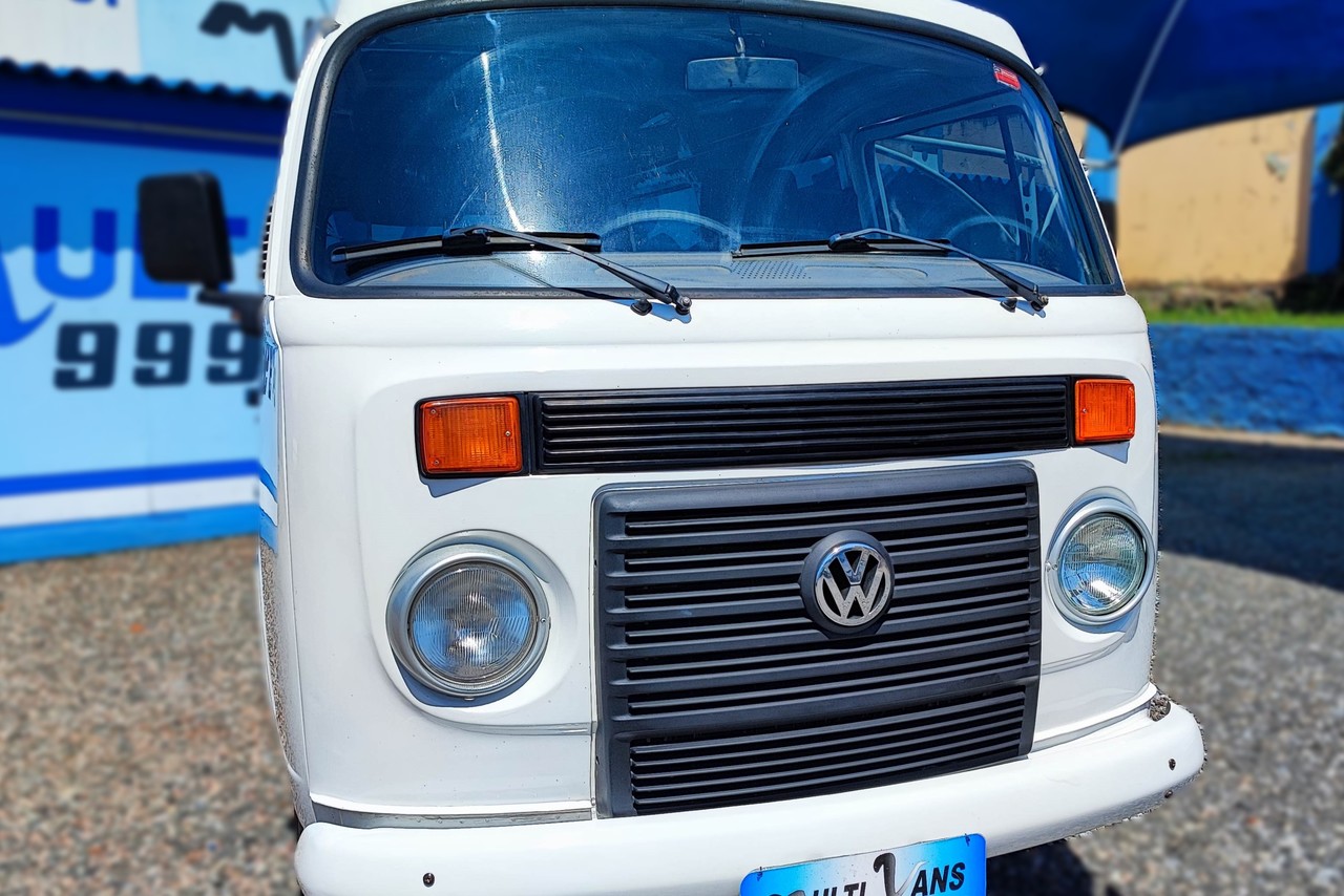 Volkswagen Kombi Standard - 12/13 9