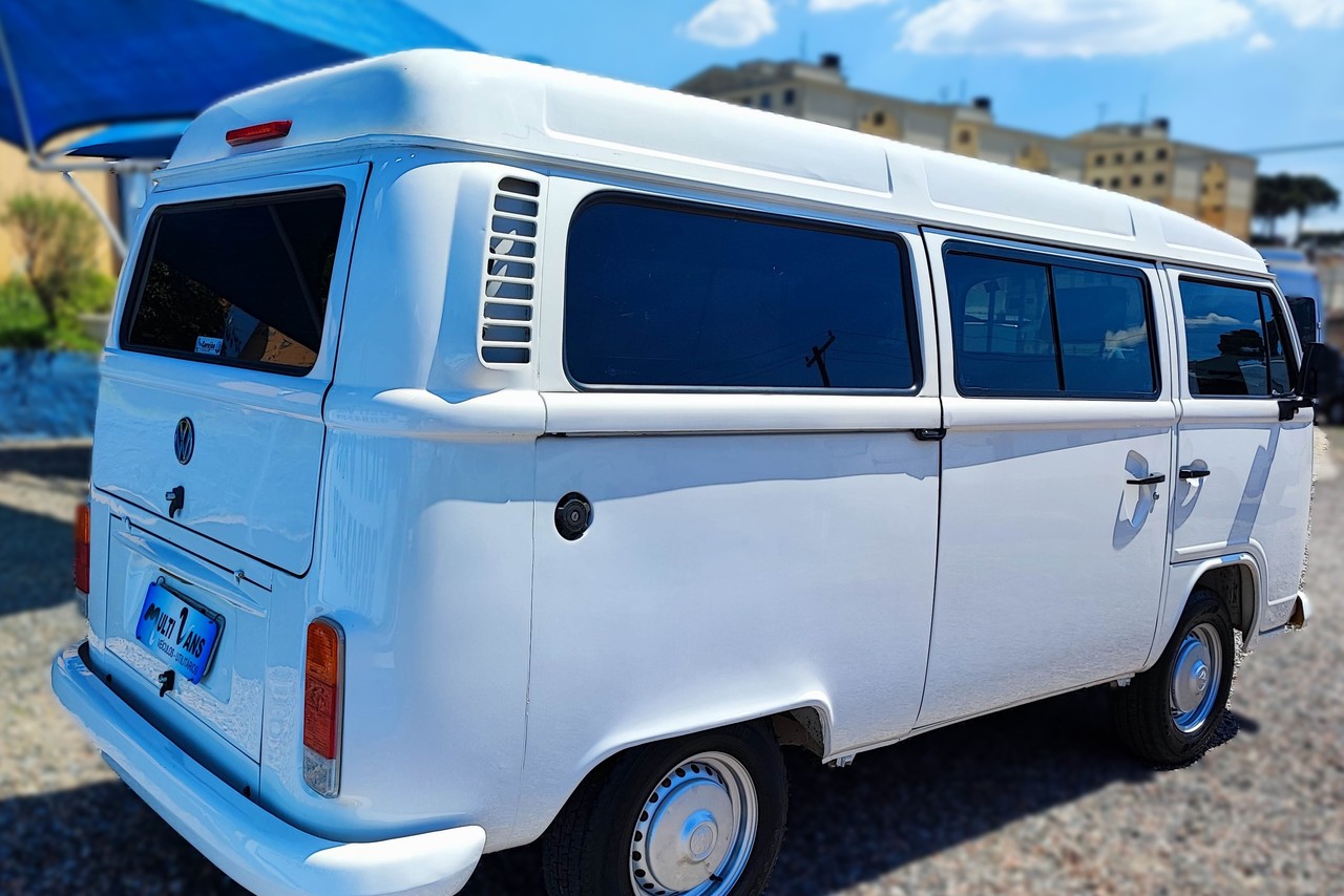 Volkswagen Kombi Standard - 12/13 13