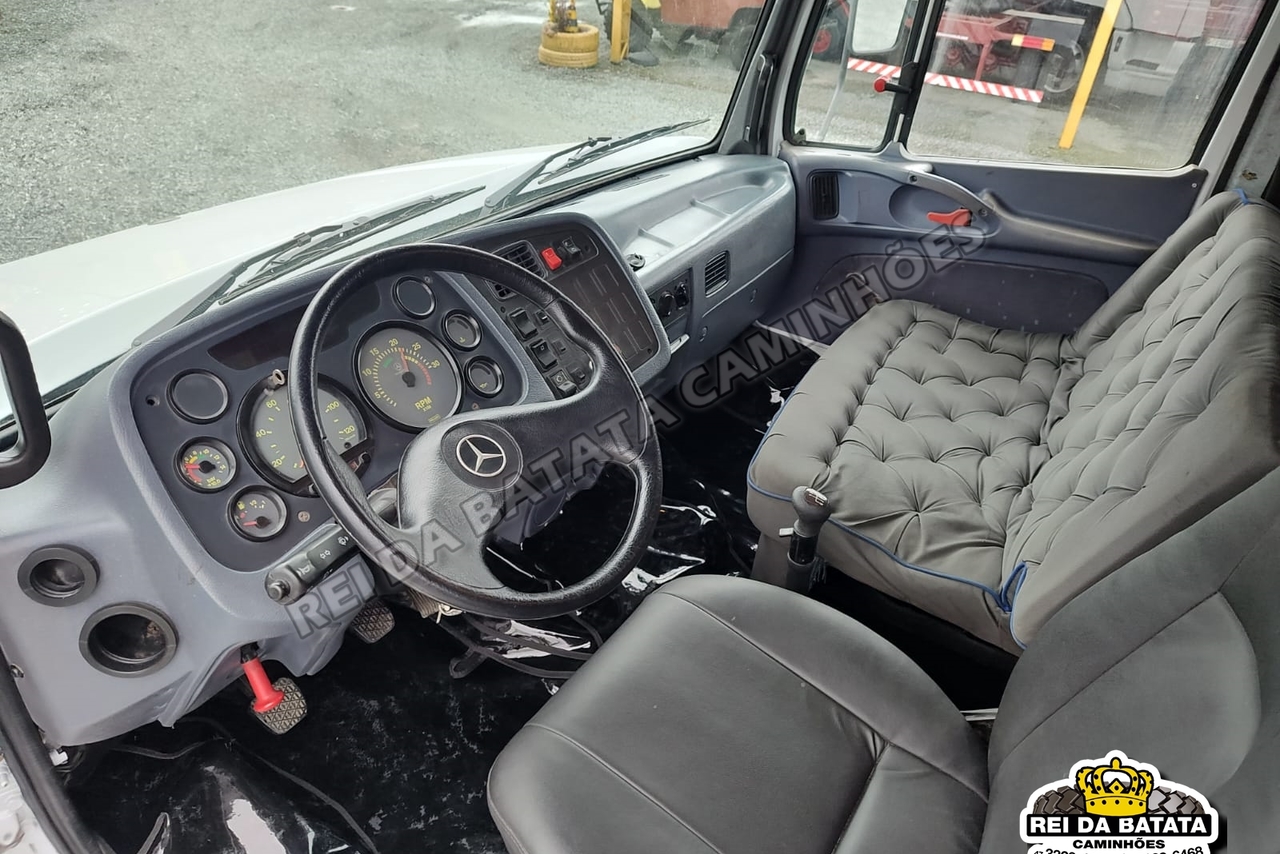 Mercedes Benz MB 1620 - 09/09 8