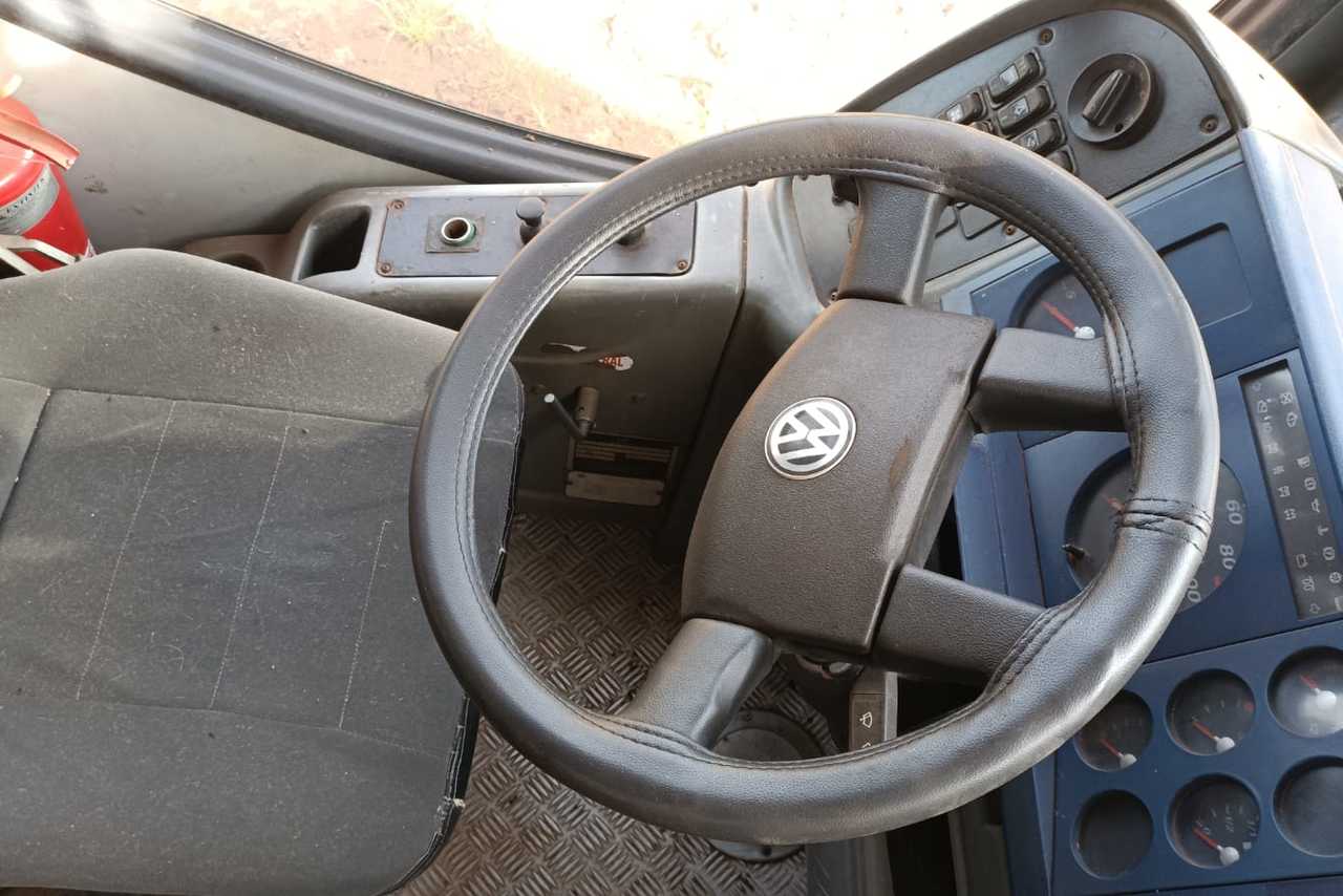Volkswagen Comil Bello - 06/06 5