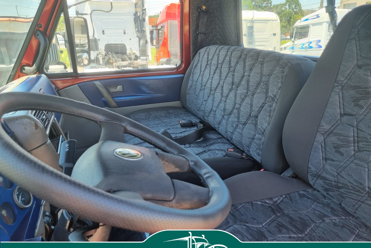 Volkswagen 24 220 - 08/08 13