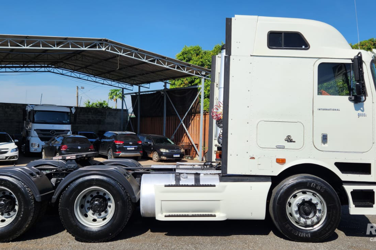 International 9800i - 11/12 4