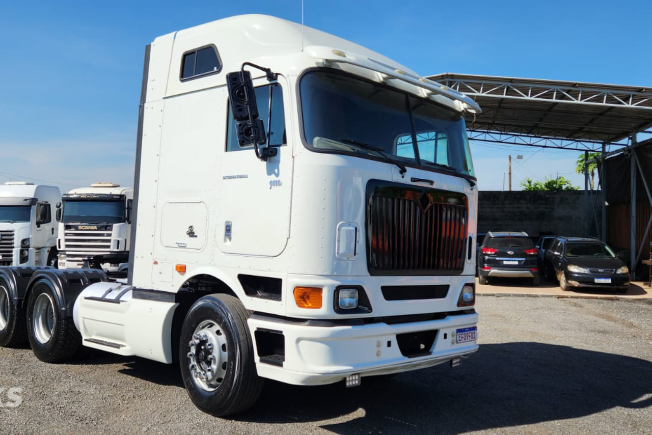 International 9800i - 11/12 5
