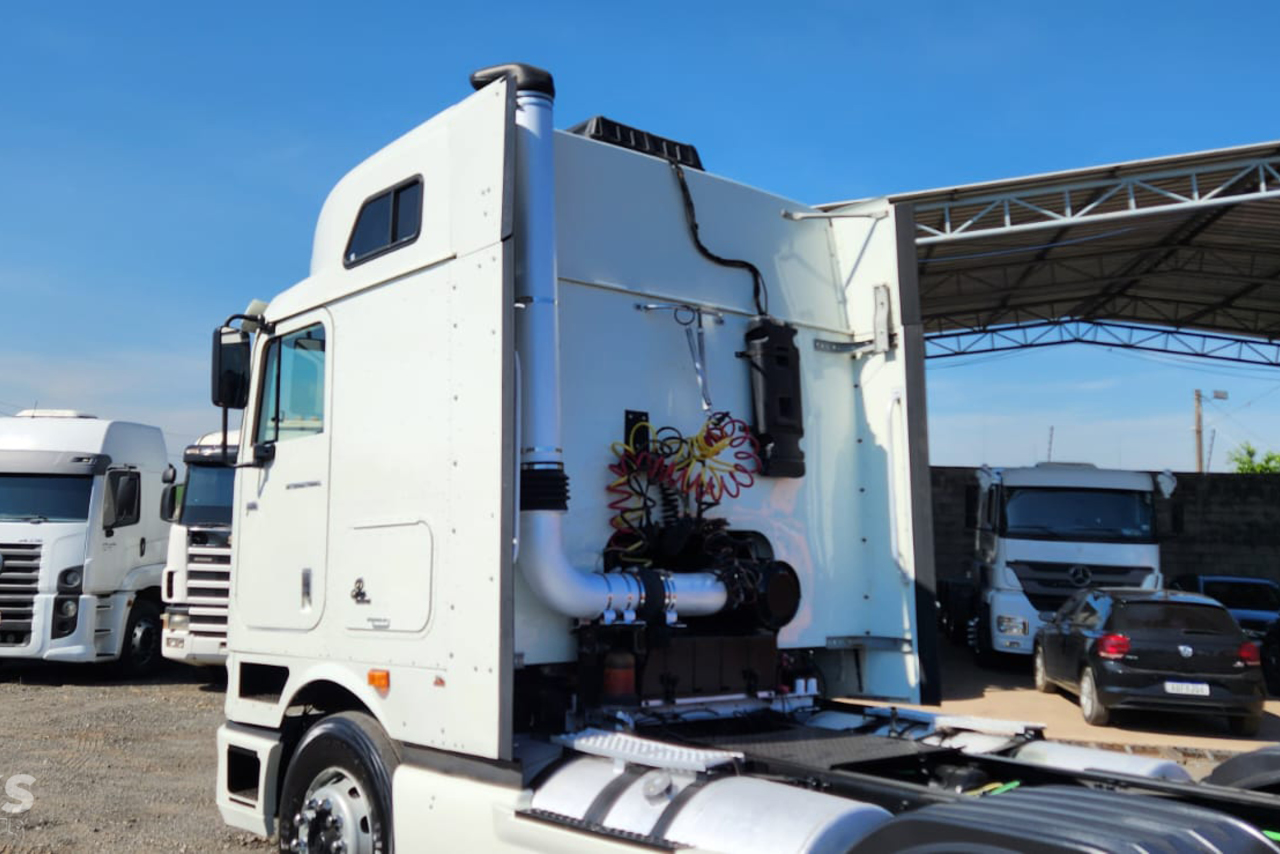 International 9800i - 11/12 7