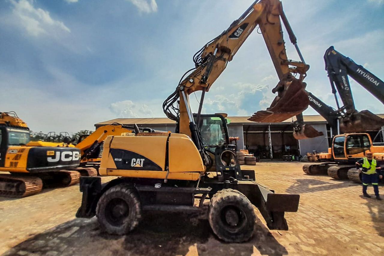 Caterpillar M313D - 01/07 3