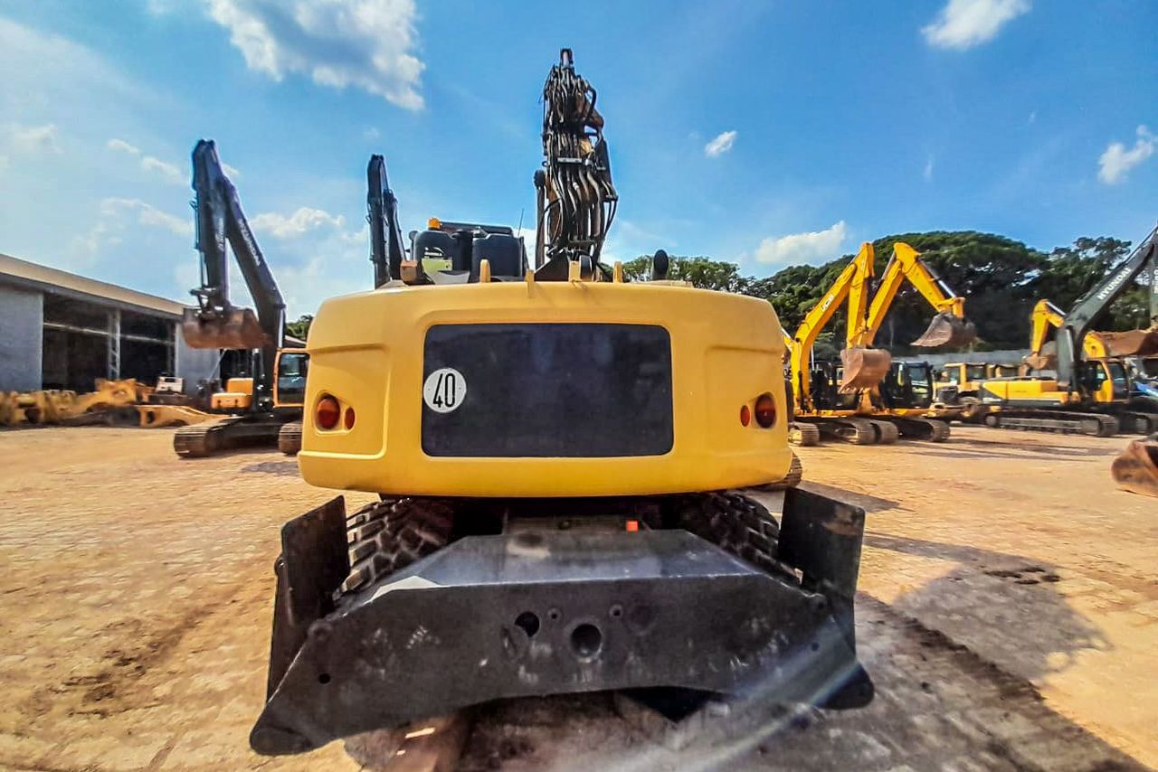 Caterpillar M313D - 01/07 4