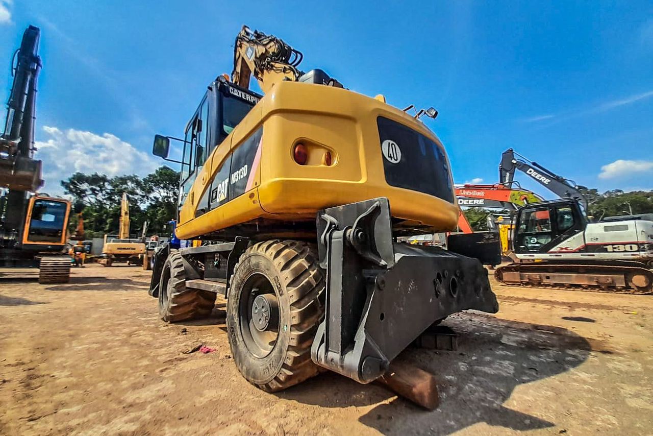Caterpillar M313D - 01/07 5