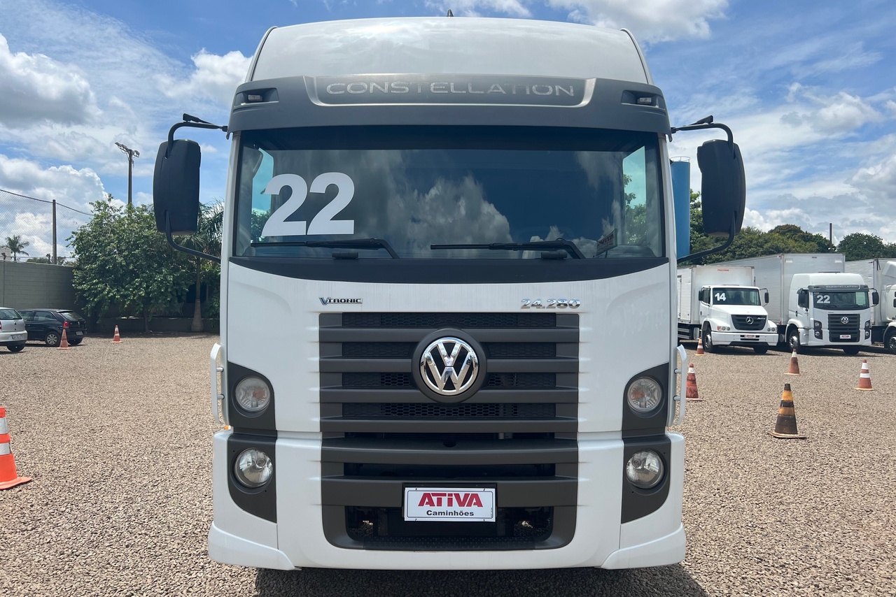Volkswagen 24-280 E Constellation 6x2 - 21/22 4