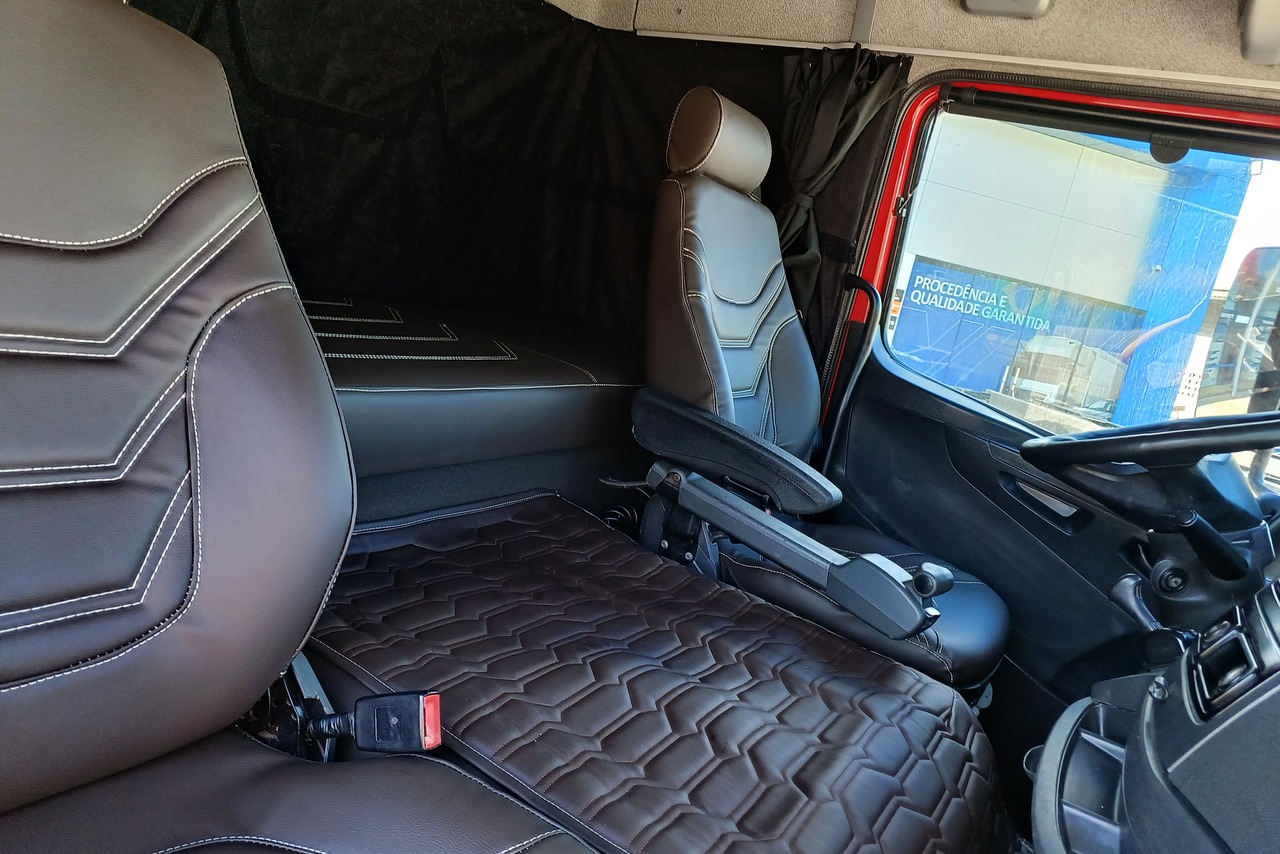 Mercedes Benz Atego 2430 - 14/14 18