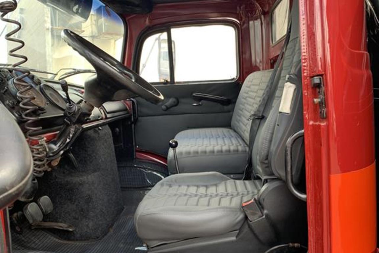 Mercedes Benz MB 1516 - 76/76 7