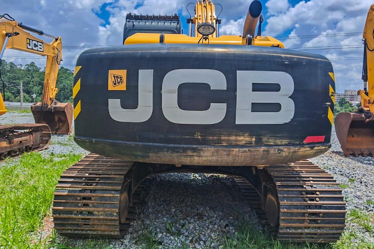 JCB JS220LC - 01/21 4