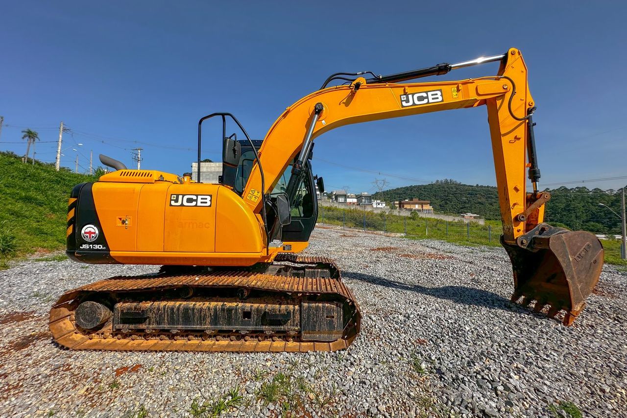 JCB Hidraúlica JS130LC - 01/21 2