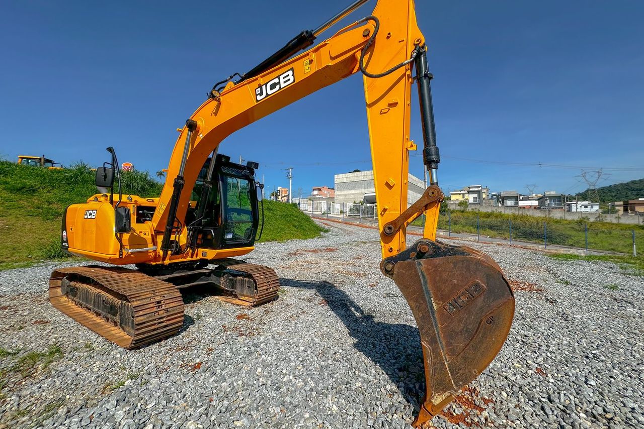 JCB Hidraúlica JS130LC - 01/21 3