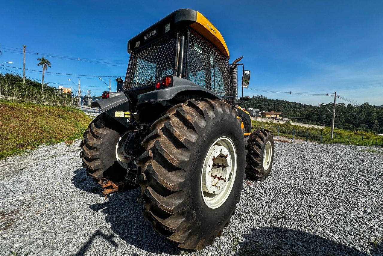 Valtra BM 125 - 01/16 5