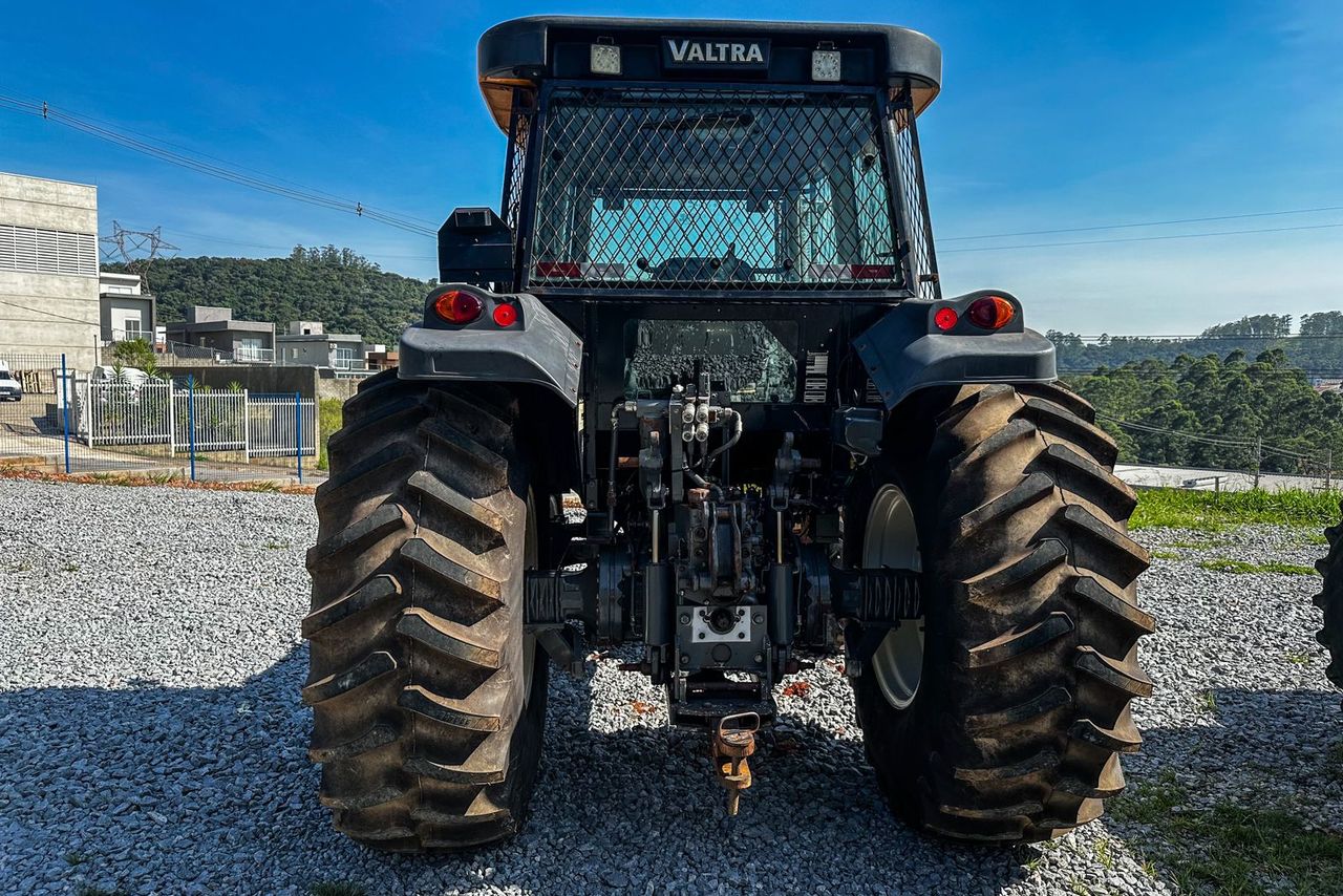 Valtra BM 125 - 01/16 6