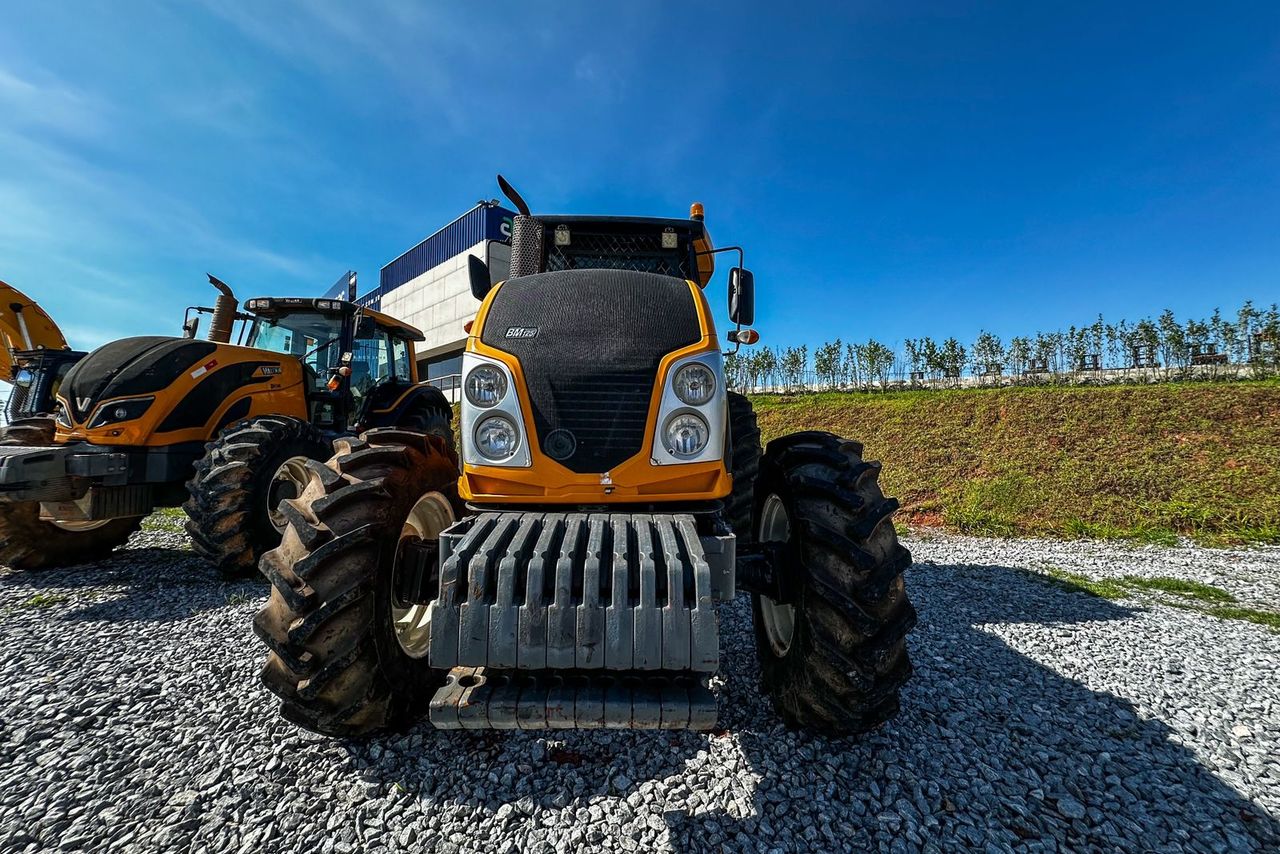 Valtra BM 125 - 01/16 7