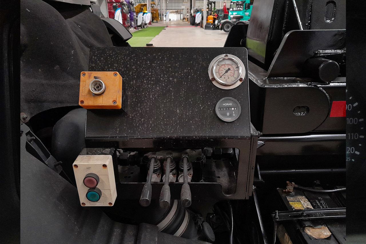 Volkswagen 32.360 - 21/22 13