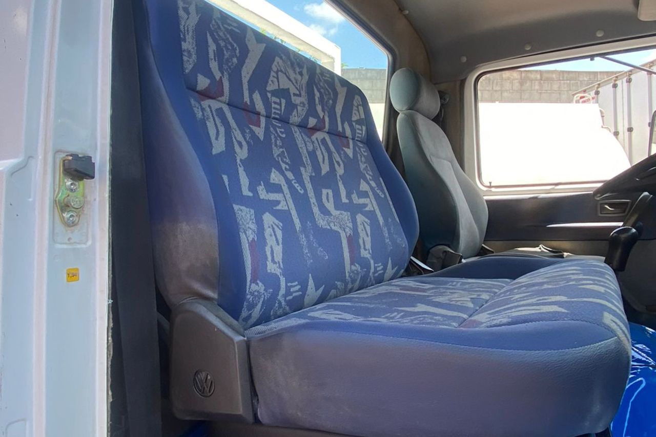 Volkswagen 15-180 E Constellation - 06/06 9