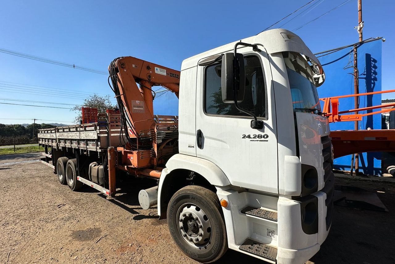 Volkswagen 24-280 E Constellation 6x2 - 15/15 2
