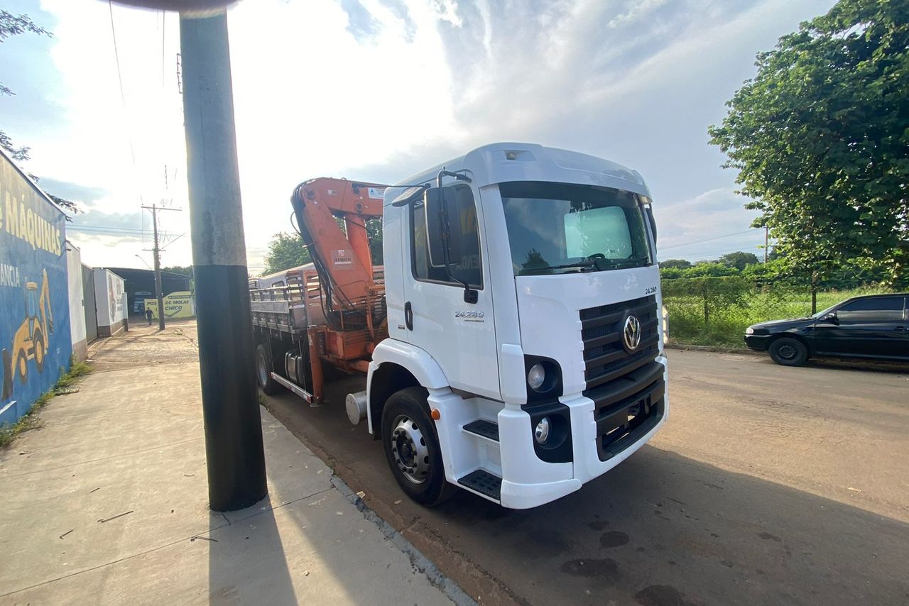 Volkswagen 24-280 E Constellation 6x2 - 15/15 4