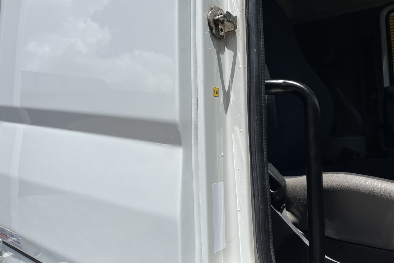Volkswagen 24-280 E Constellation 6x2 - 12/12 10