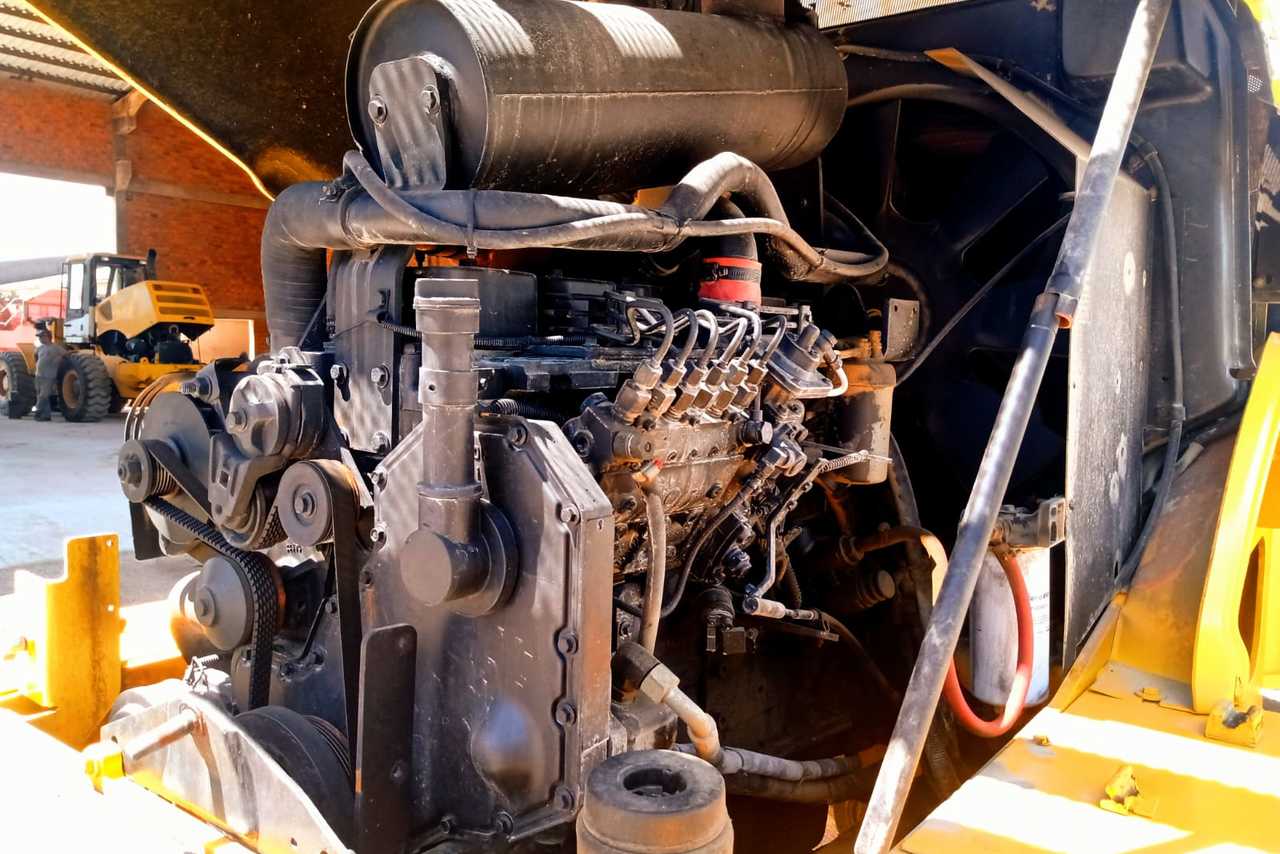 New Holland W130 - 05/05 6