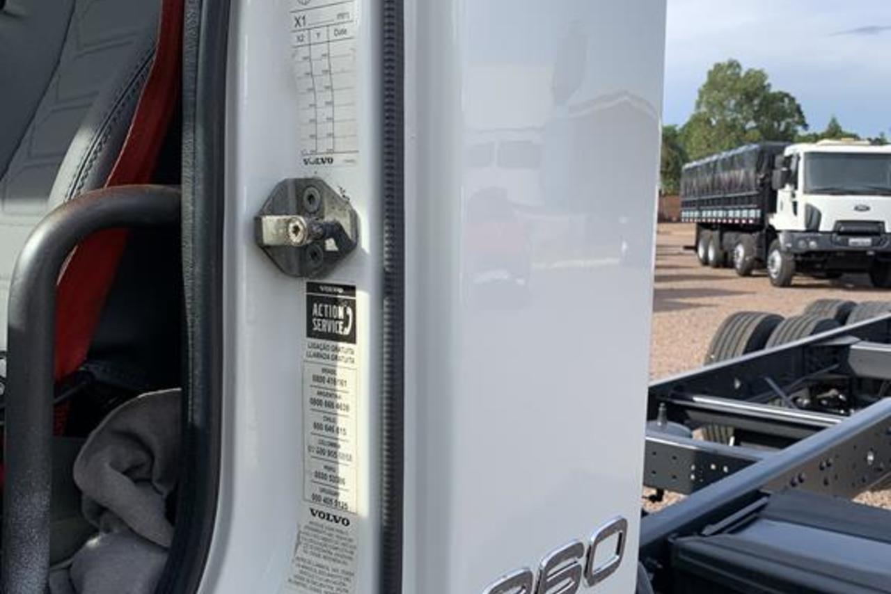 Volvo VM260 - 11/11 8