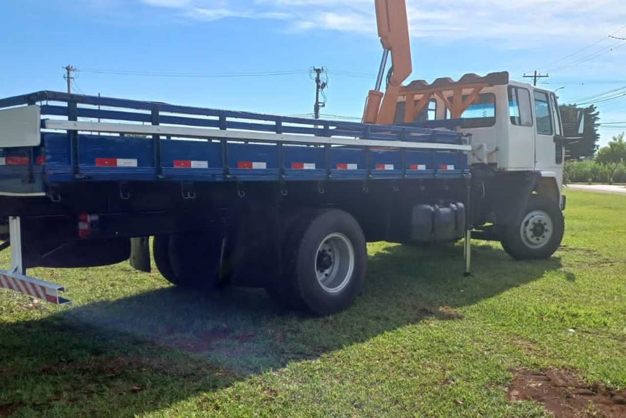 Ford Cargo1215 - 00 4