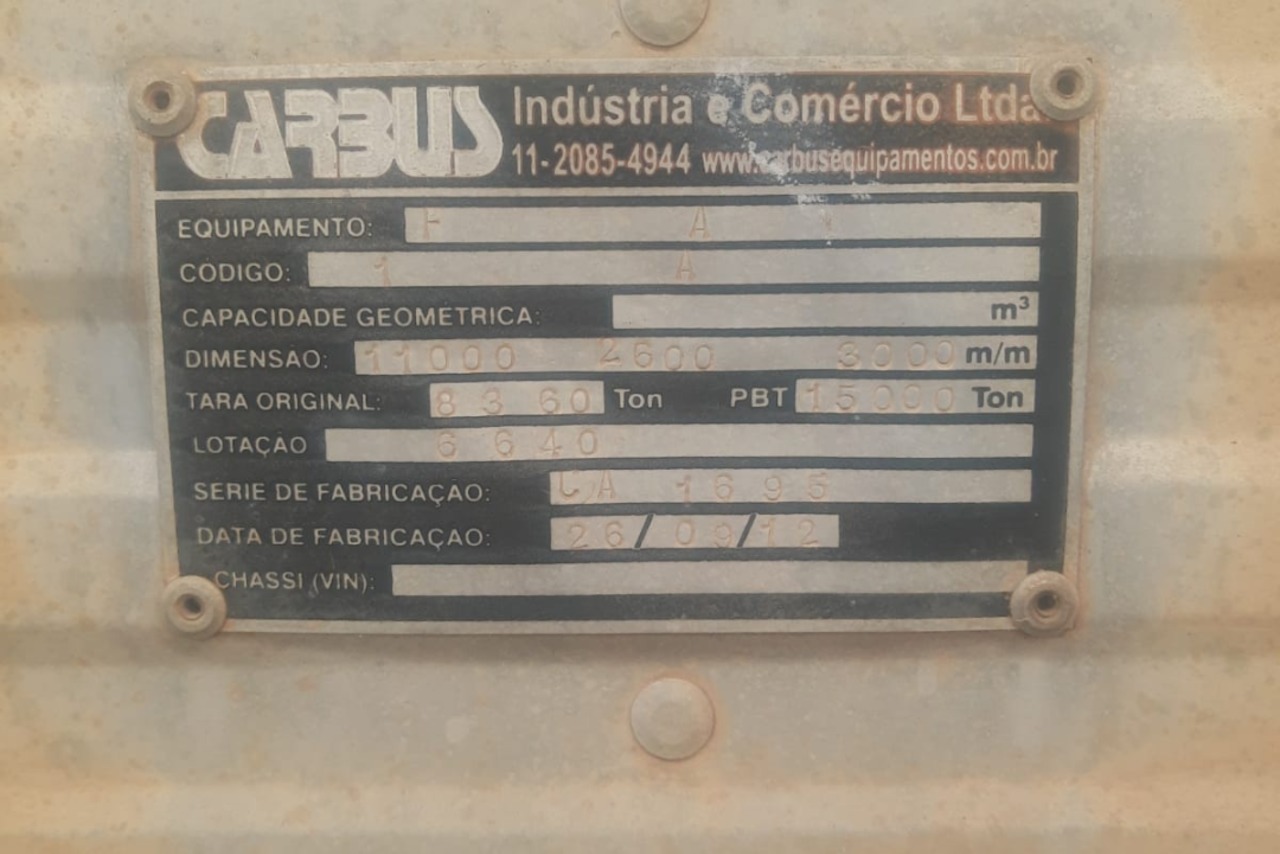 Carbus Baú Furgão - 12/12 7