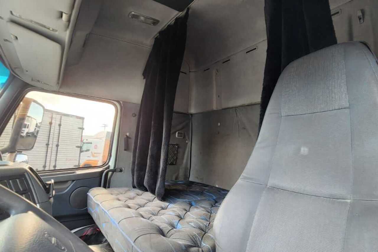 Volvo FM370 - 11/11 6