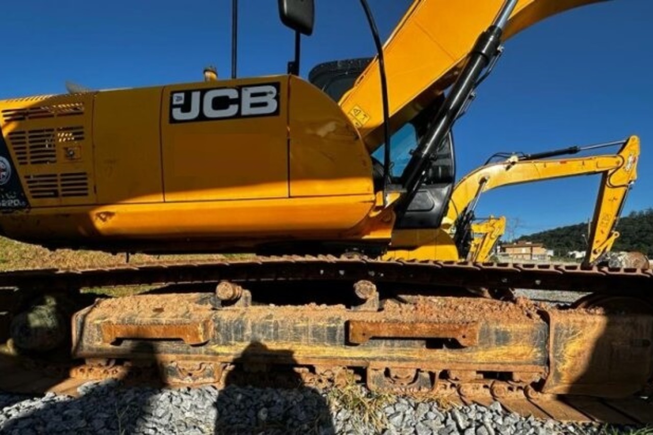 JCB JS220LC - 21/21 8