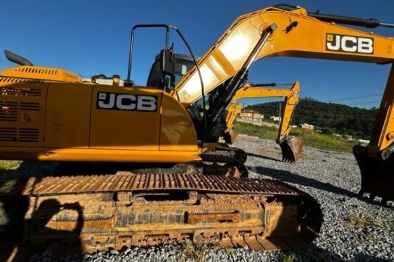 JCB JS220LC - 21/21 15