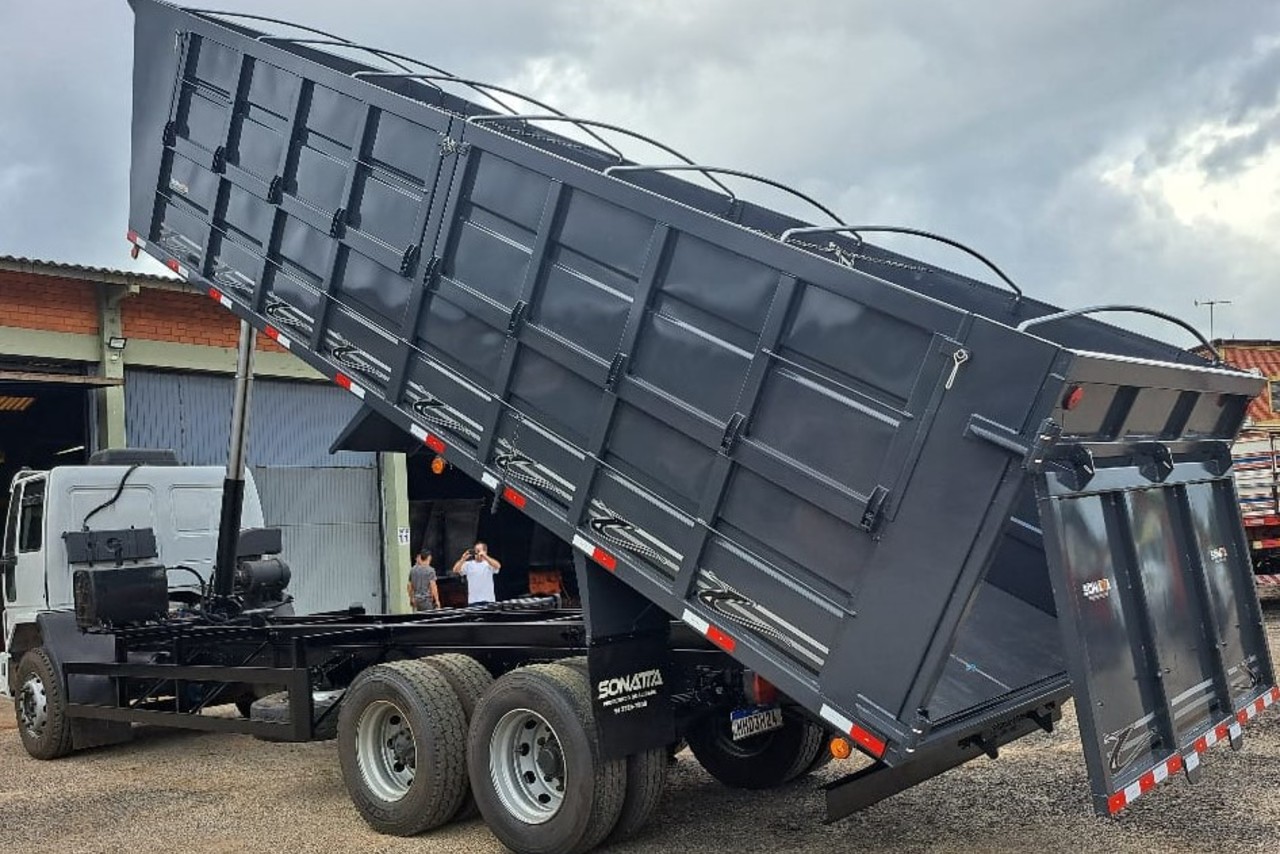 Ford Cargo2422 - 09/09 15