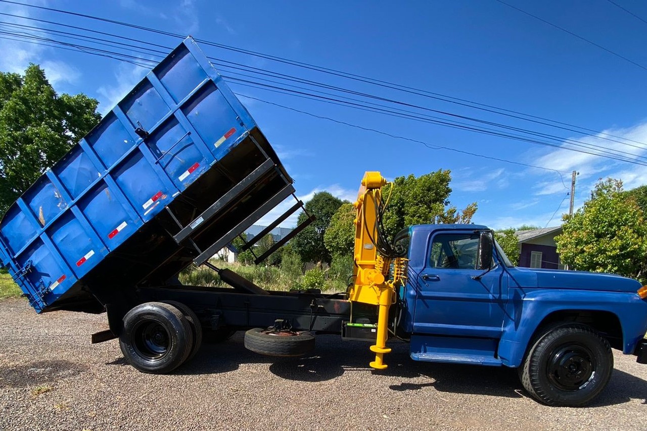 Ford F7000 - 80/80 3