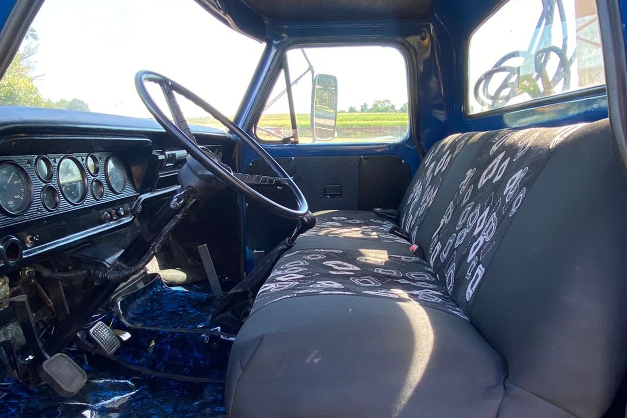 Ford F7000 - 80/80 4