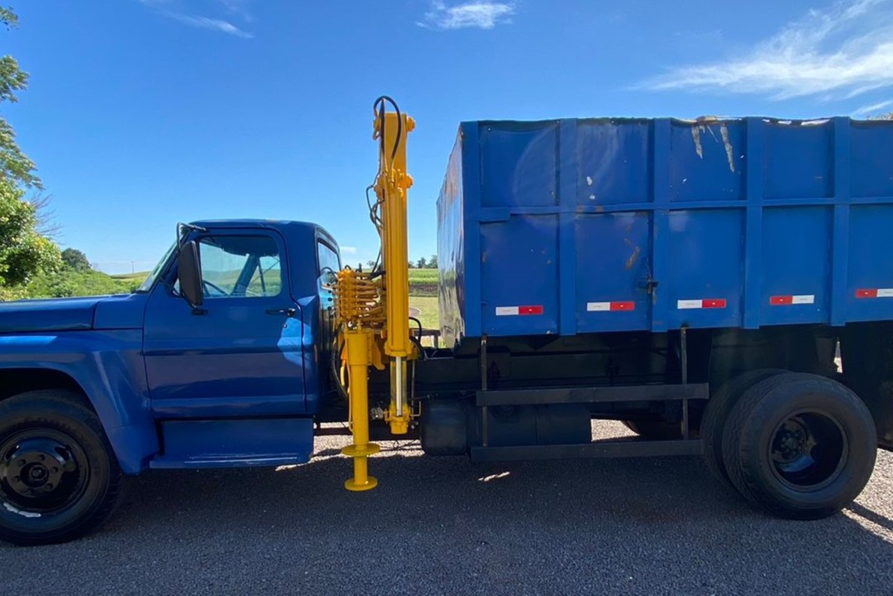 Ford F7000 - 80/80 6
