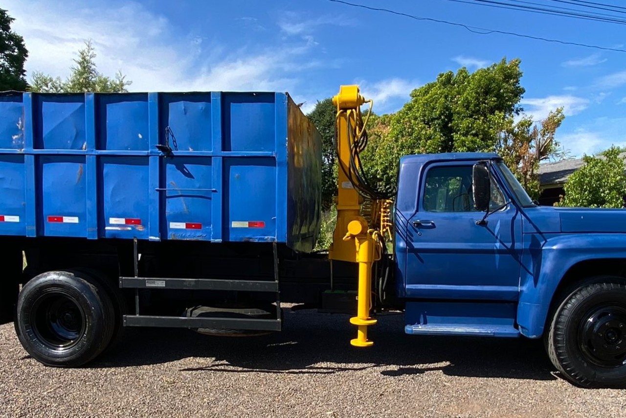 Ford F7000 - 80/80 7