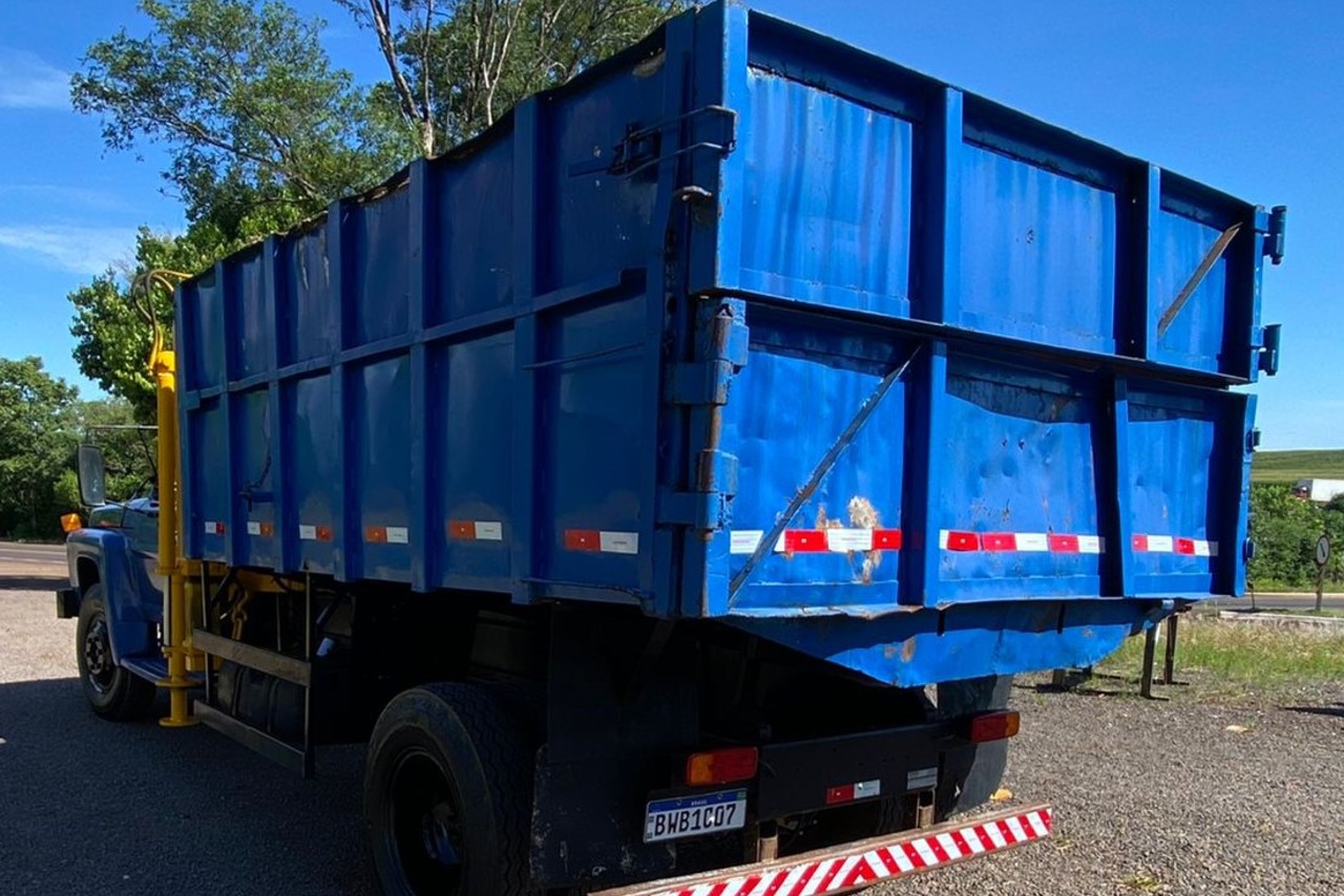 Ford F7000 - 80/80 8