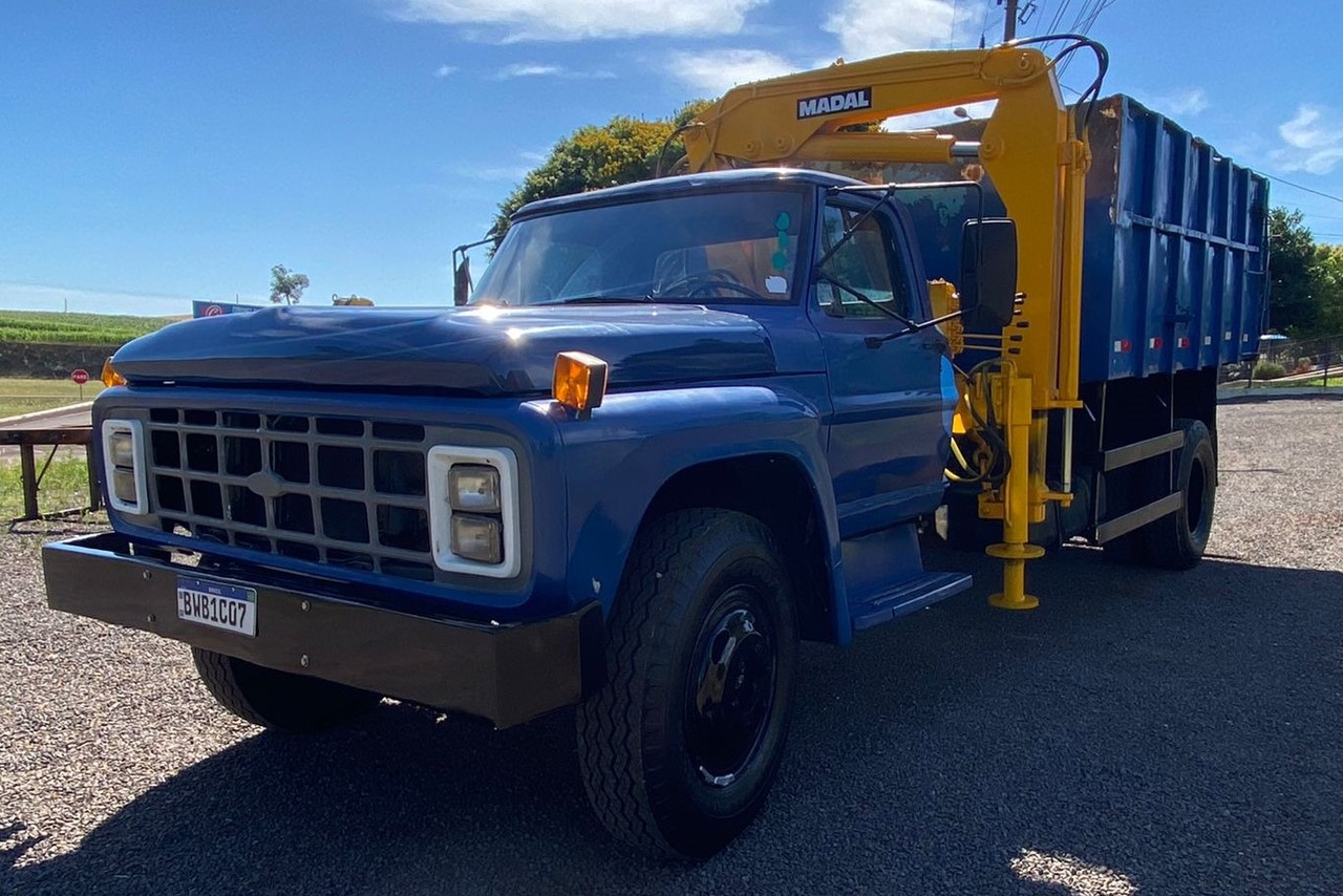 Ford F7000 - 80/80 9