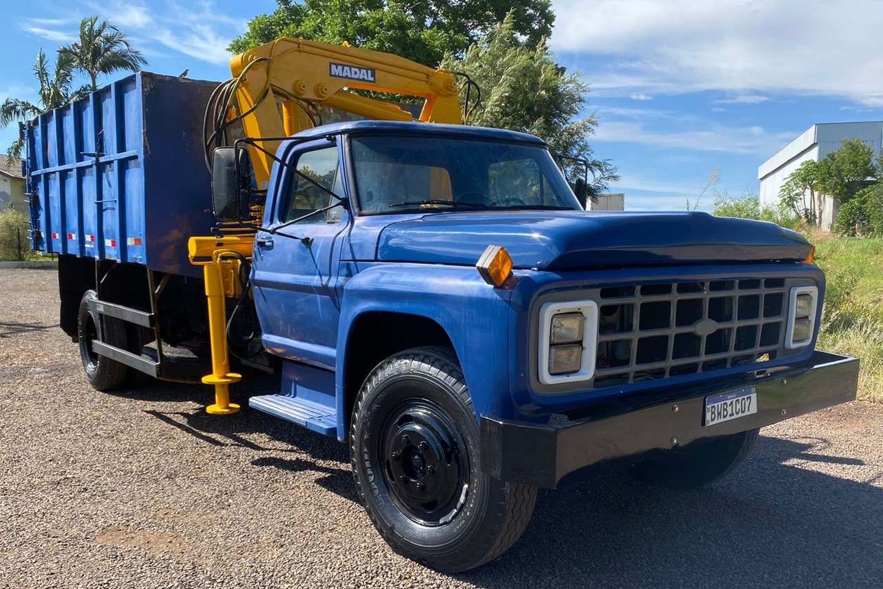 Ford F7000 - 80/80 10