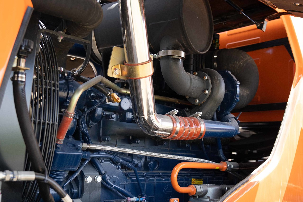 Doosan SD300-3 - 23 5