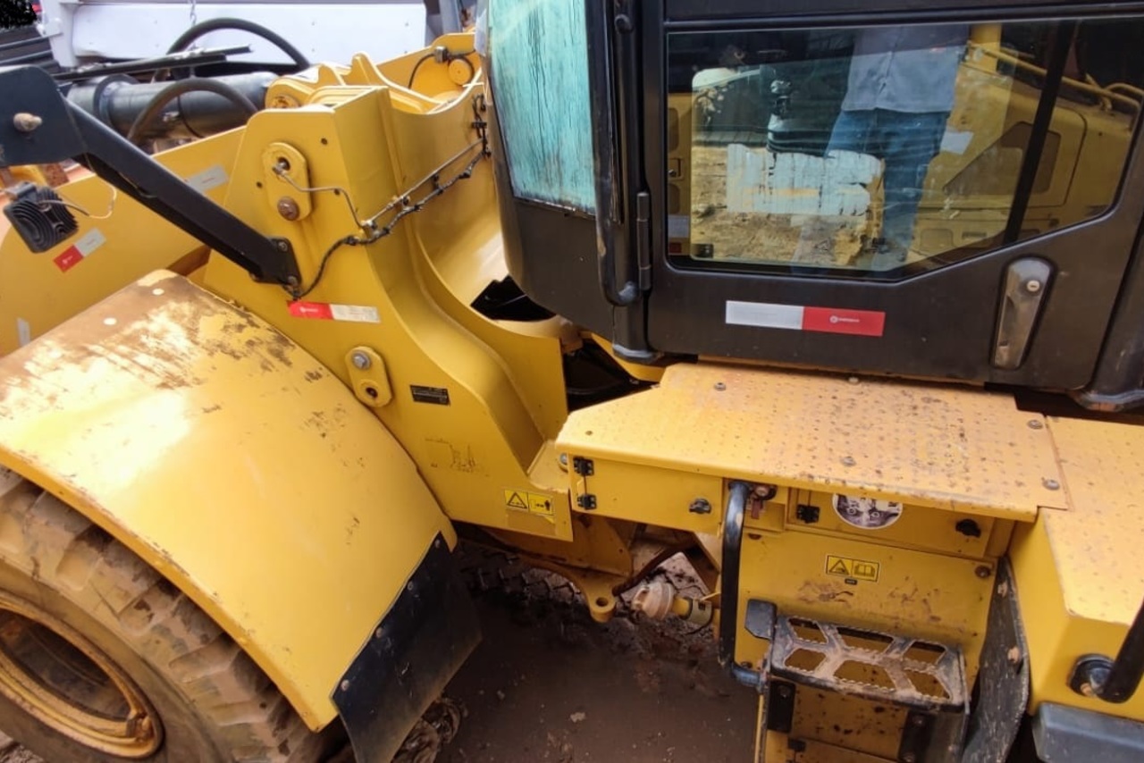 Caterpillar 950L - 18/18 7
