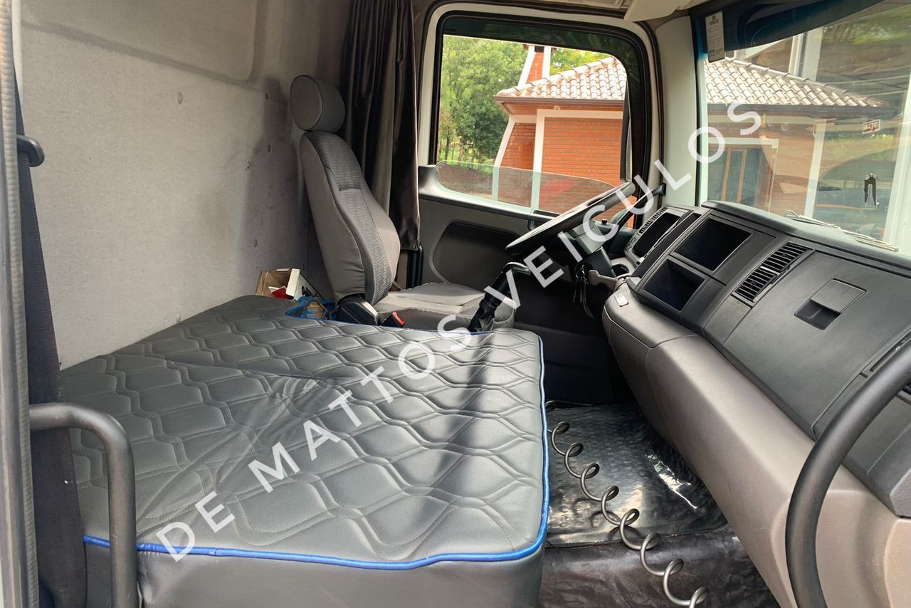 Volkswagen 24-280 E Constellation 6x2 - 15/15 4